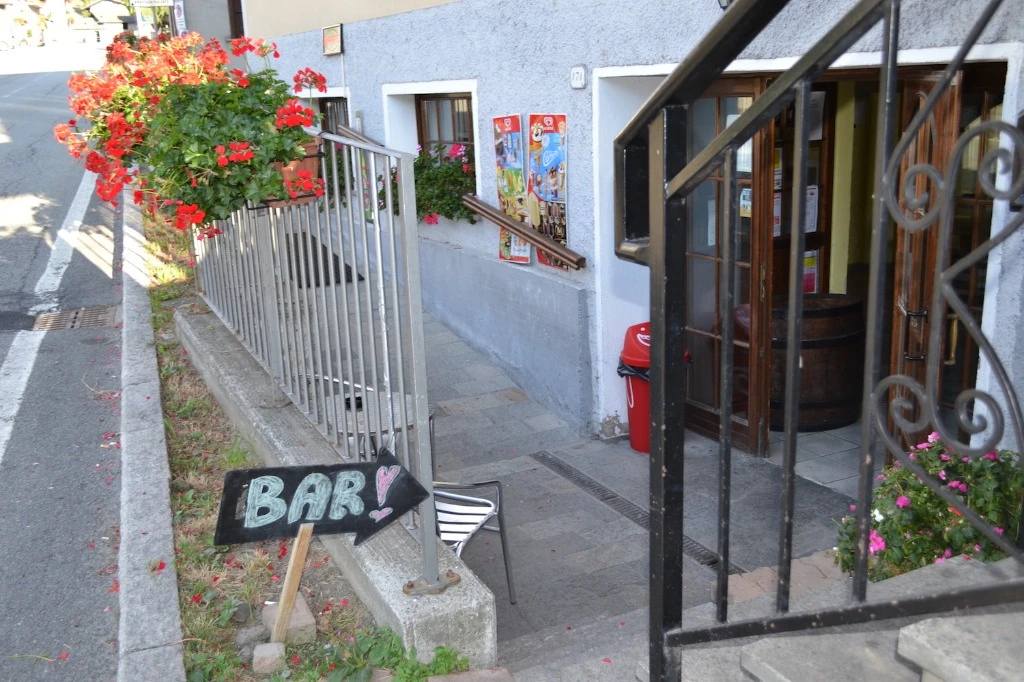 Ingresso al Bar della Locanda da Mami