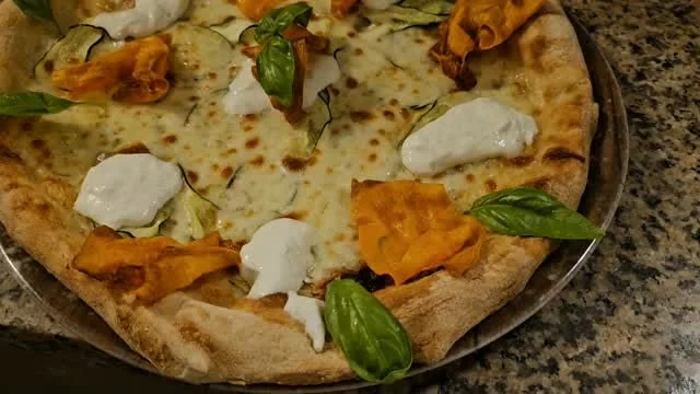 Pizza Fiori di Zucca e Alici